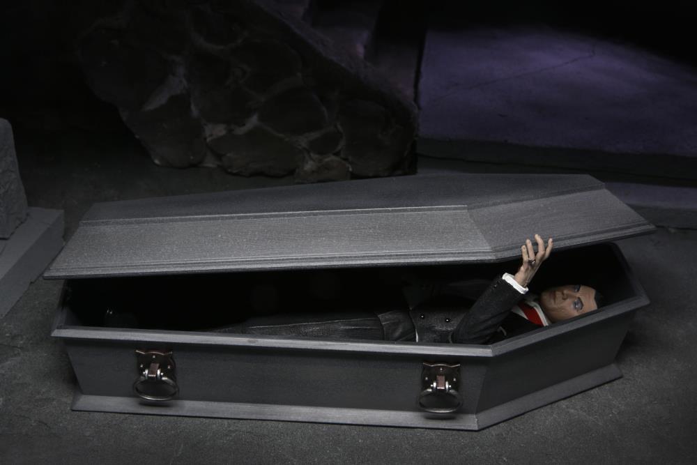 Universal Monsters - Ultimate Dracula (Transylvania) Figure