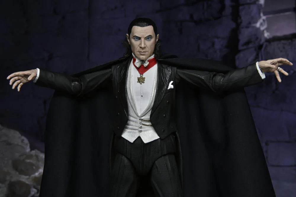 Universal Monsters - Ultimate Dracula (Transylvania) Figure