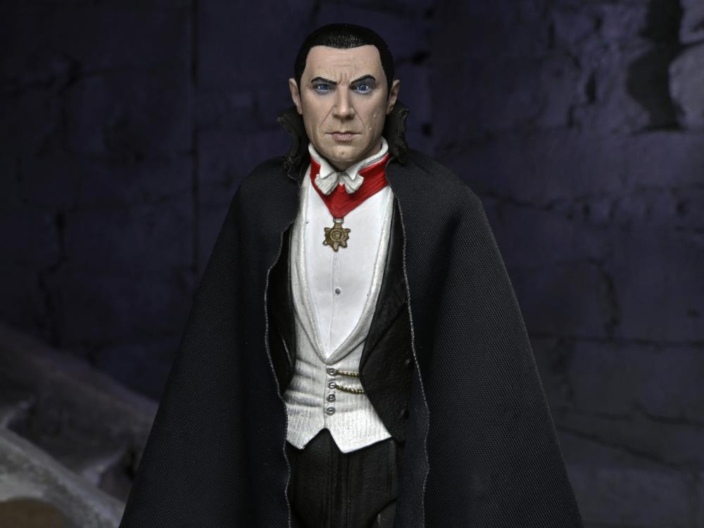 Universal Monsters - Ultimate Dracula (Transylvania) Figure