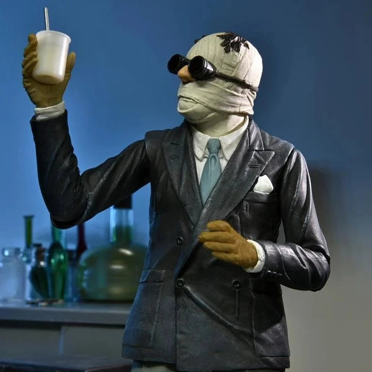 Universal Monsters - Ultimate Invisible Man Figure