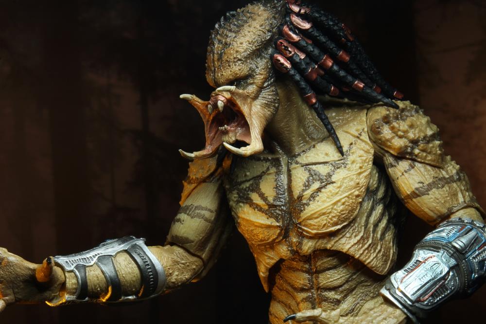 The Predator Ultimate - Assassin Predator (Unarmored) Deluxe Figure