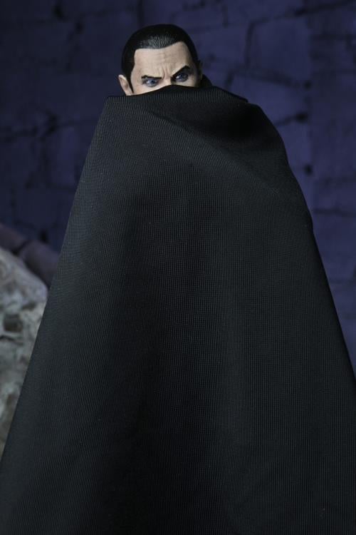 Universal Monsters - Ultimate Dracula (Transylvania) Figure