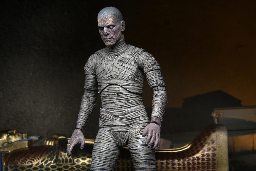 Universal Monsters NECA Ultimate Mummy (Color) Figure