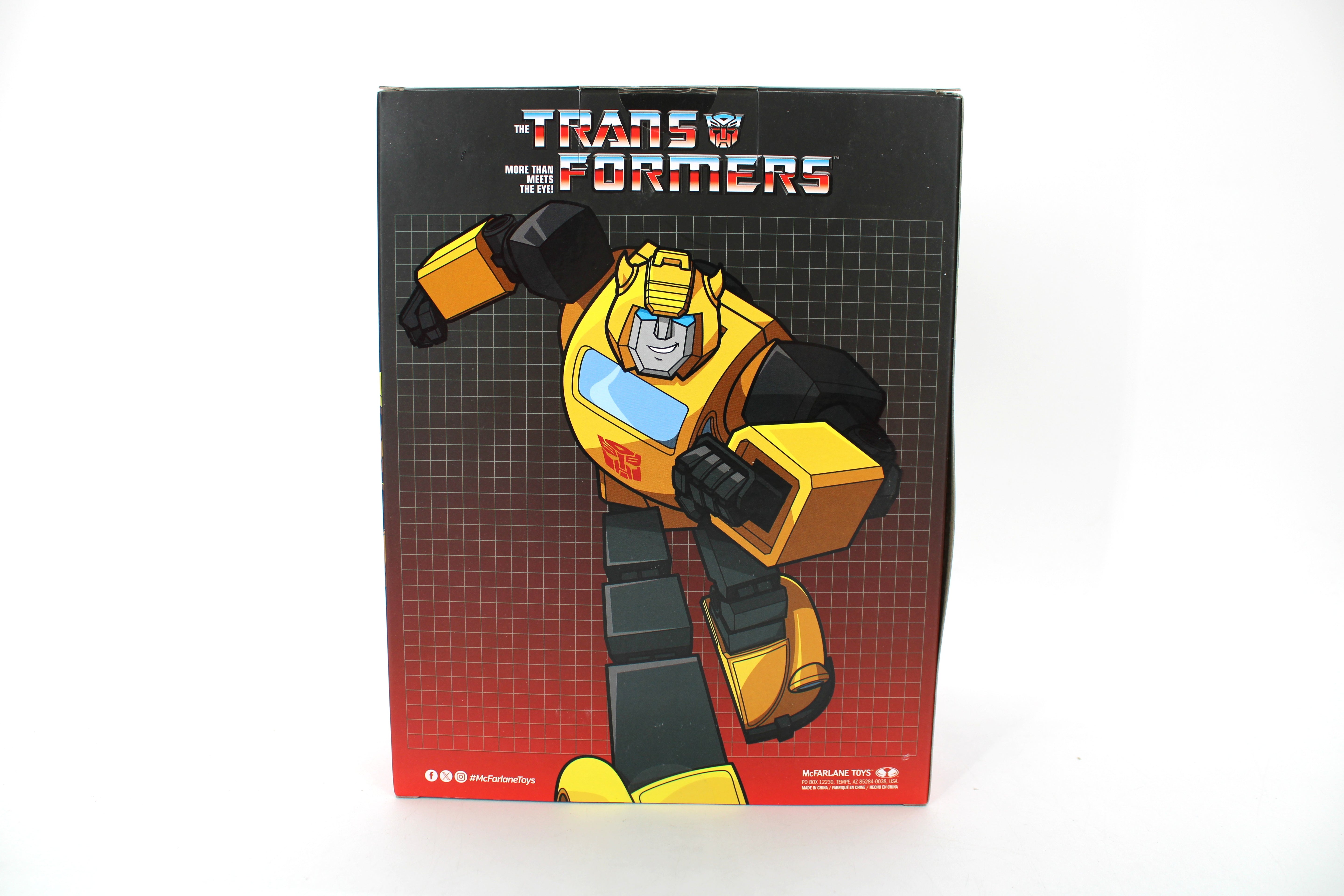 Transformers Bumblebee 1:3 Scale Head (2025 McFarlane Toys) - view 2