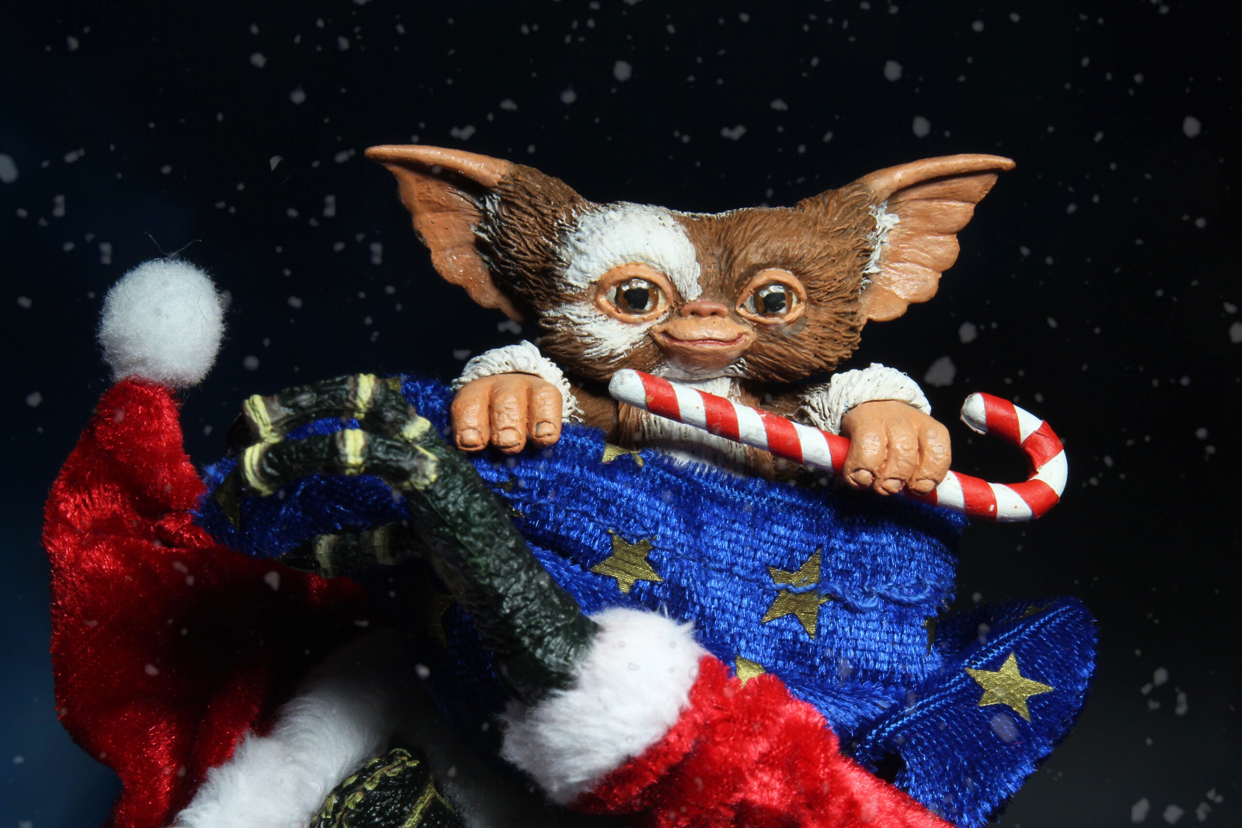 NECA Gremlins – Ultimate Santa Stripe & Gizmo