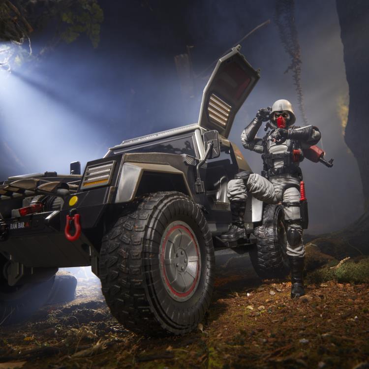 G.I. Joe Classified Series Cobra Night Attack 4-WD Stinger 6-Inch Scale Vehicle with Driver Action Figure