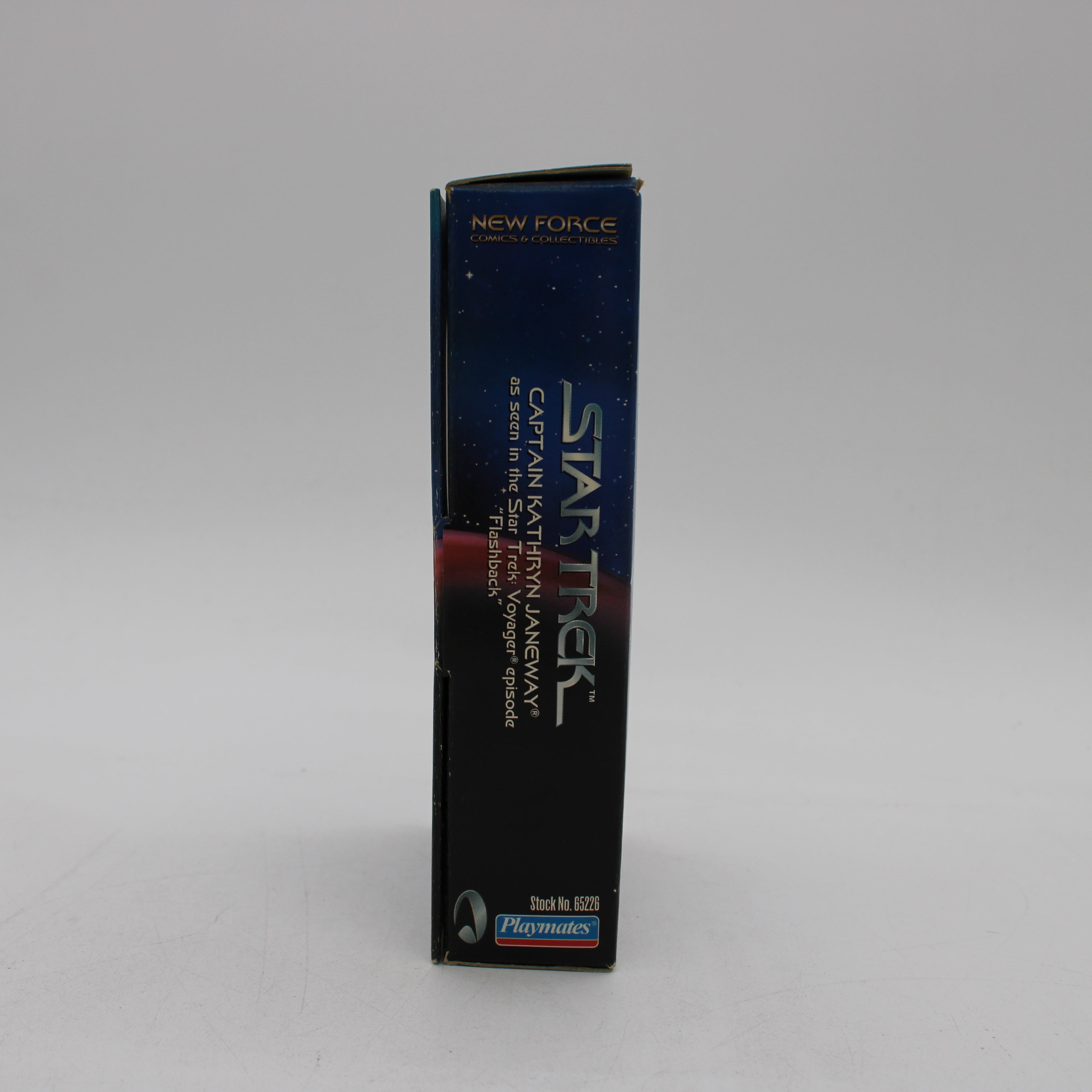 Captain Kathryn Janeway (Flashback) Star Trek: Voyager Action Figure