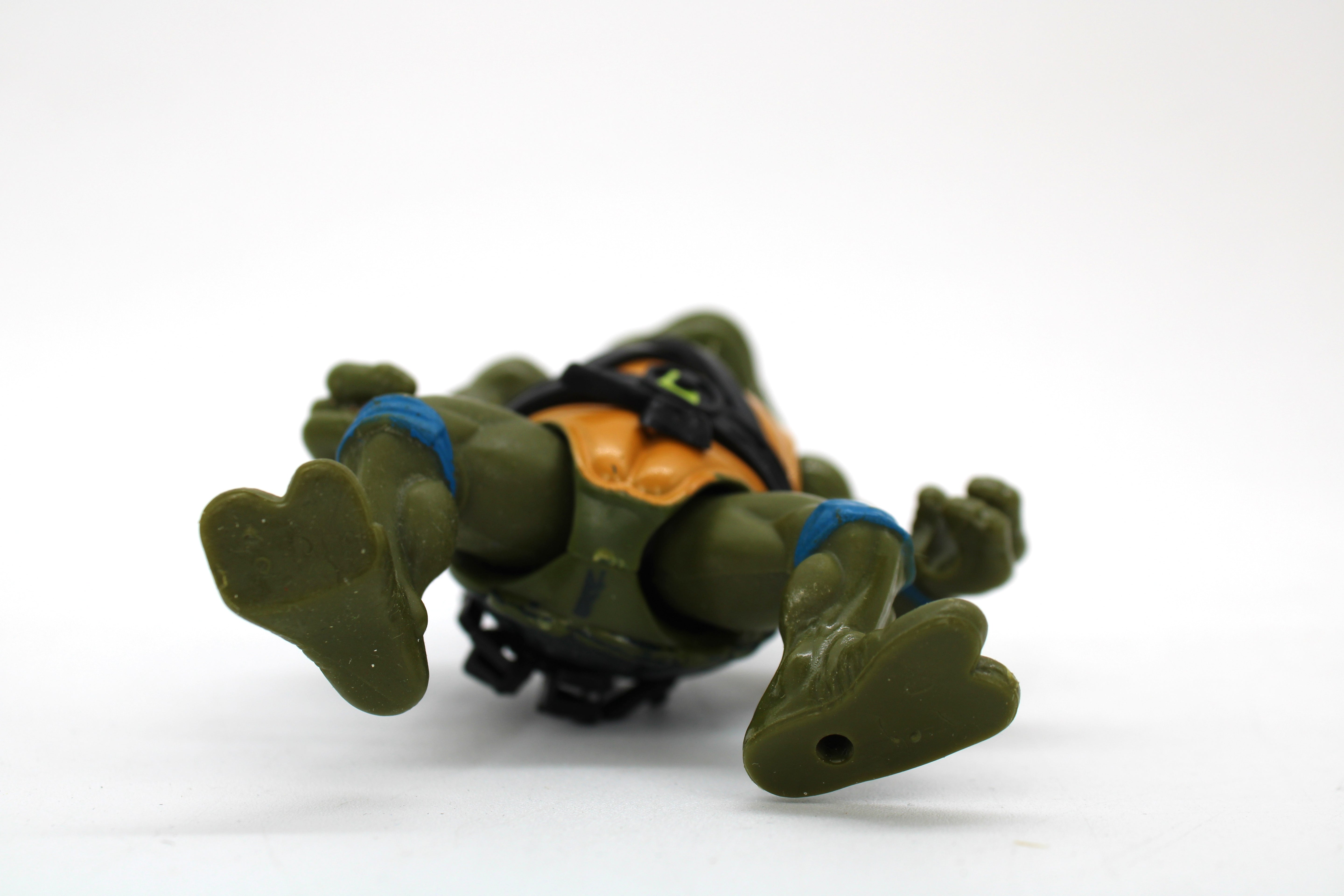 TMNT Leonardo Hard Head Action Figure (1988 Playmates Toys) - view 4