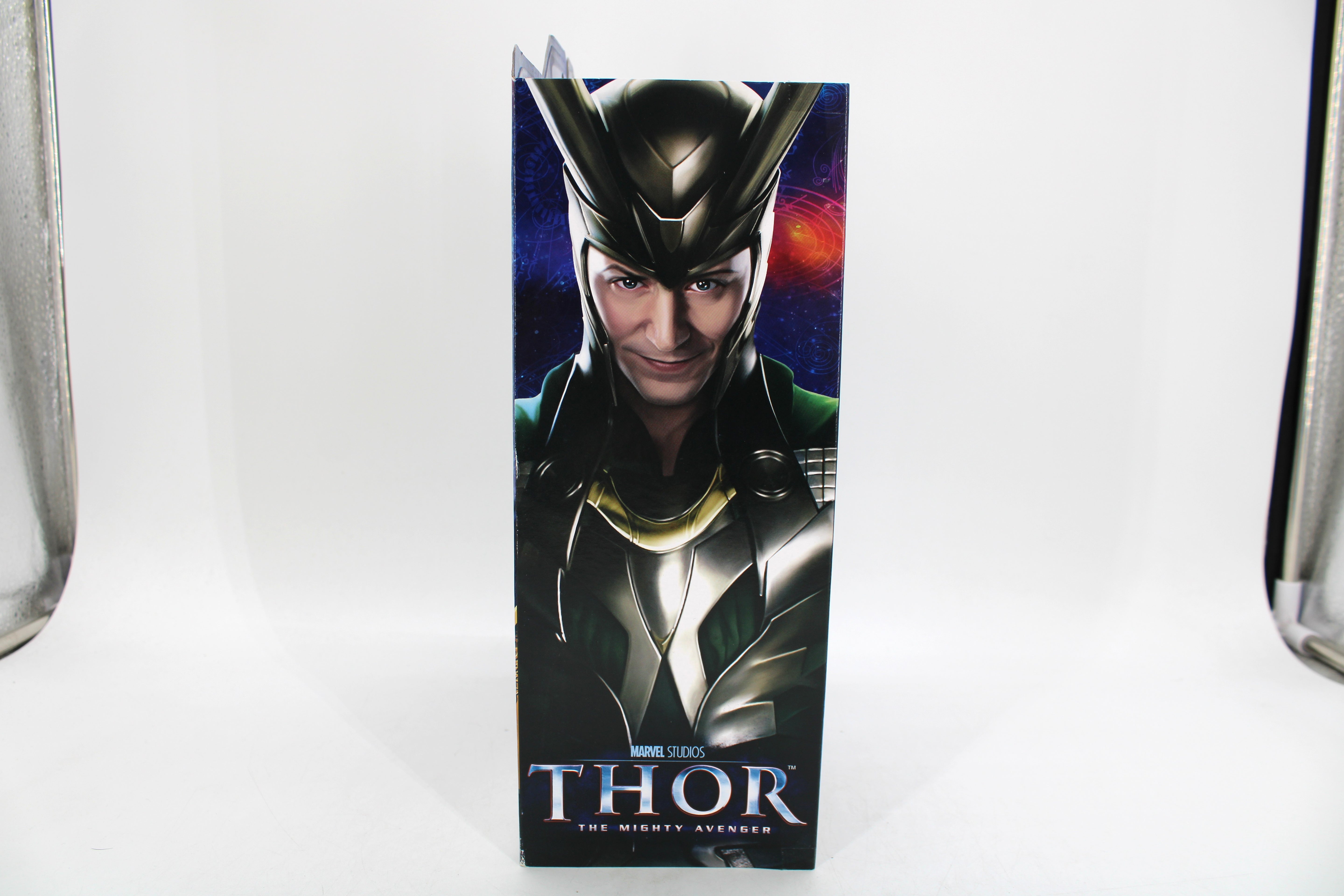 Marvel Select Loki (MCU) Special Collector Edition Action Figure (2022 Diamond Select Toys) - view 3