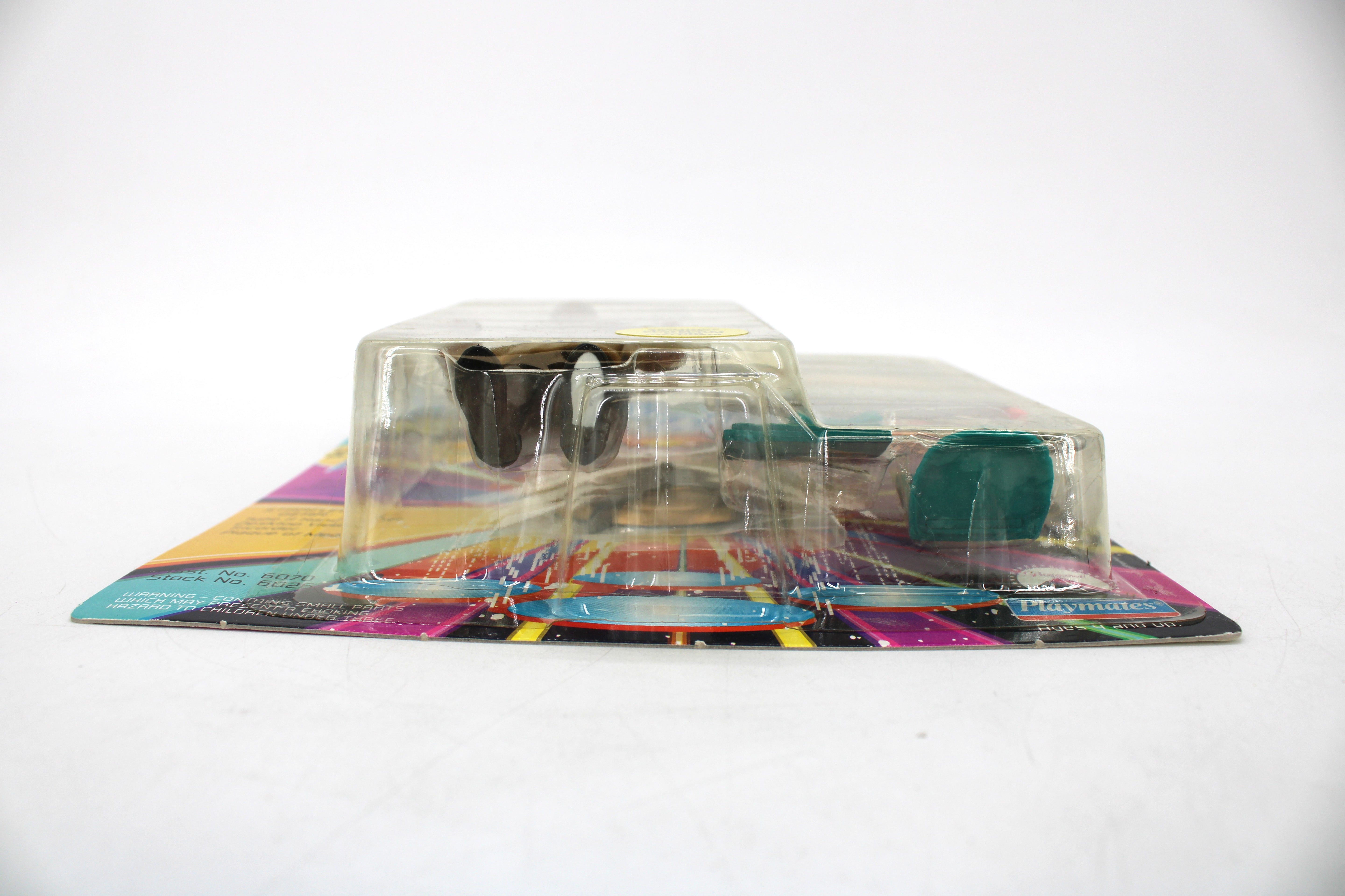 Playmates Toys Star Trek The Next Generation Lt. Commander Geordi La Forge in Dress Uniform Action Figure (1993) - view 5