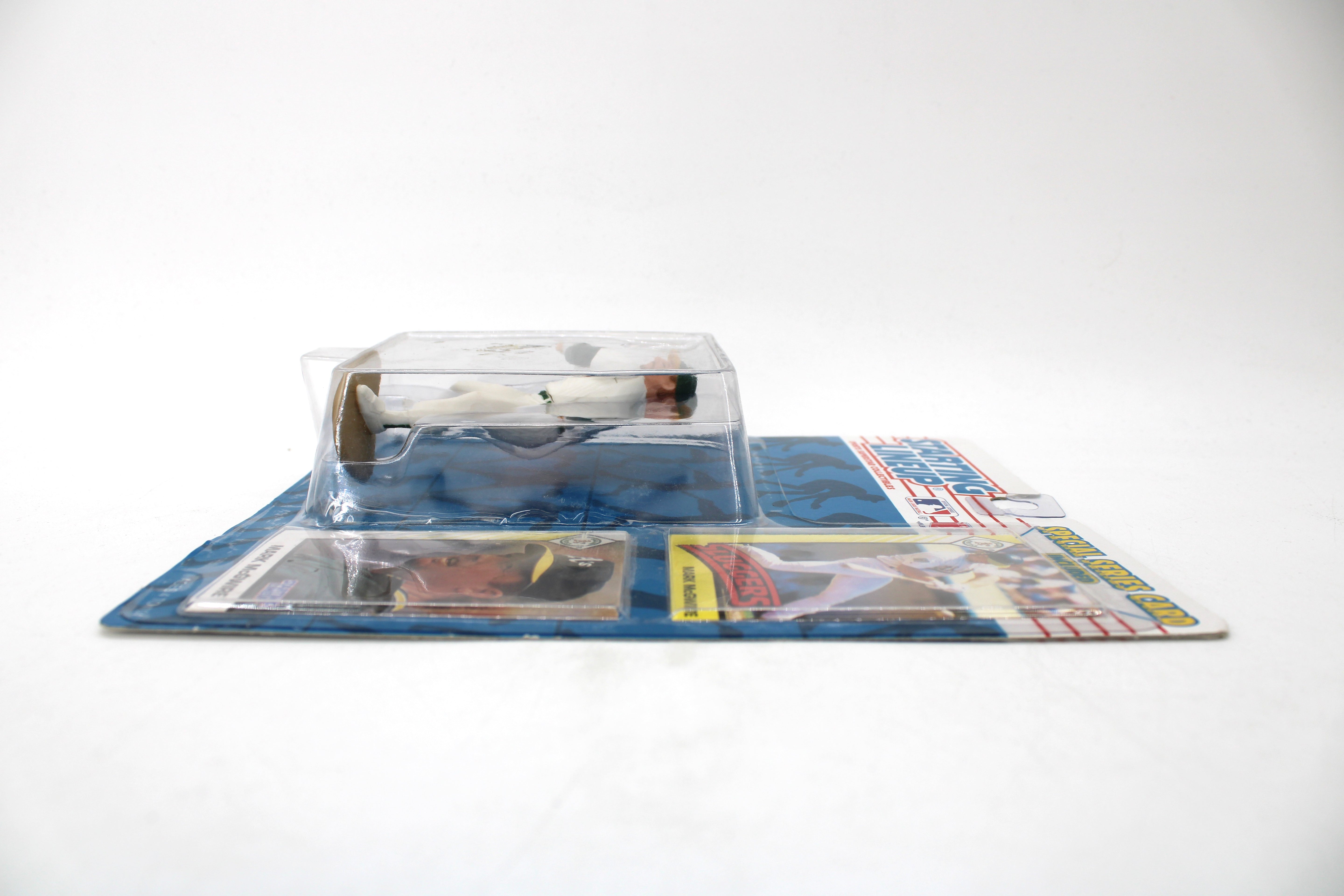 Starting Lineup Mark McGwire with Special Series Card Action Figure (1993 Kenner) - view 4