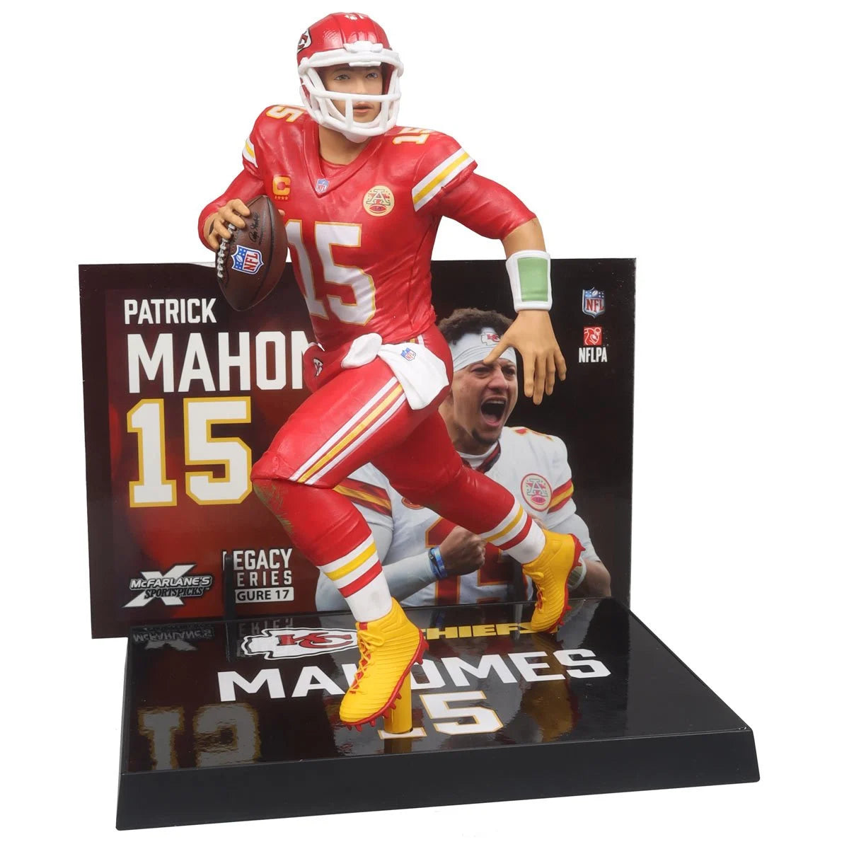 Patrick Mahomes (Home Jersey) Platinum Chase - Kansas City Chiefs NFL SportsPicks 2024 Posed Figure