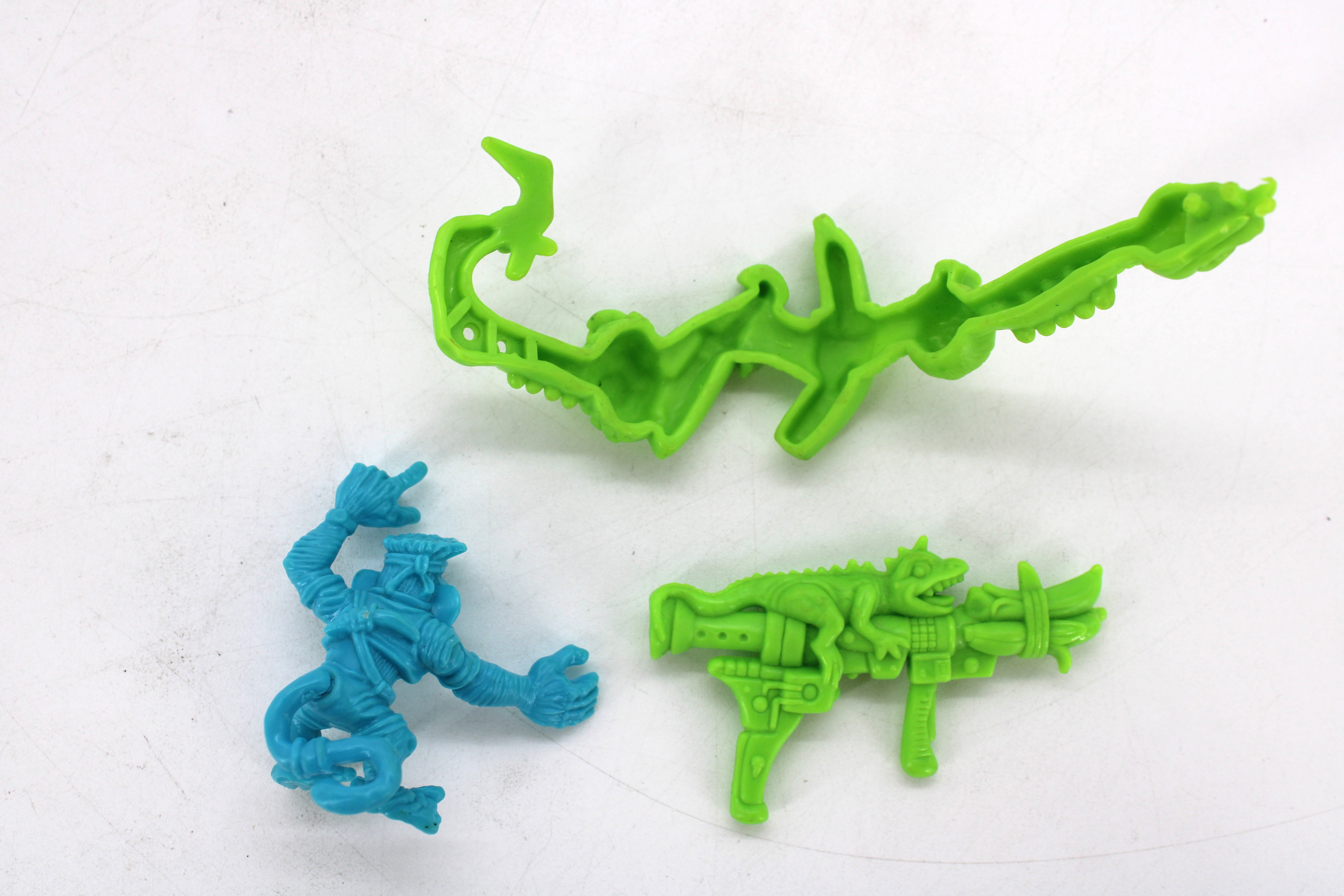 TMNT Sergeant Bananas Action Figure (1991 Playmates Toys) - view 7