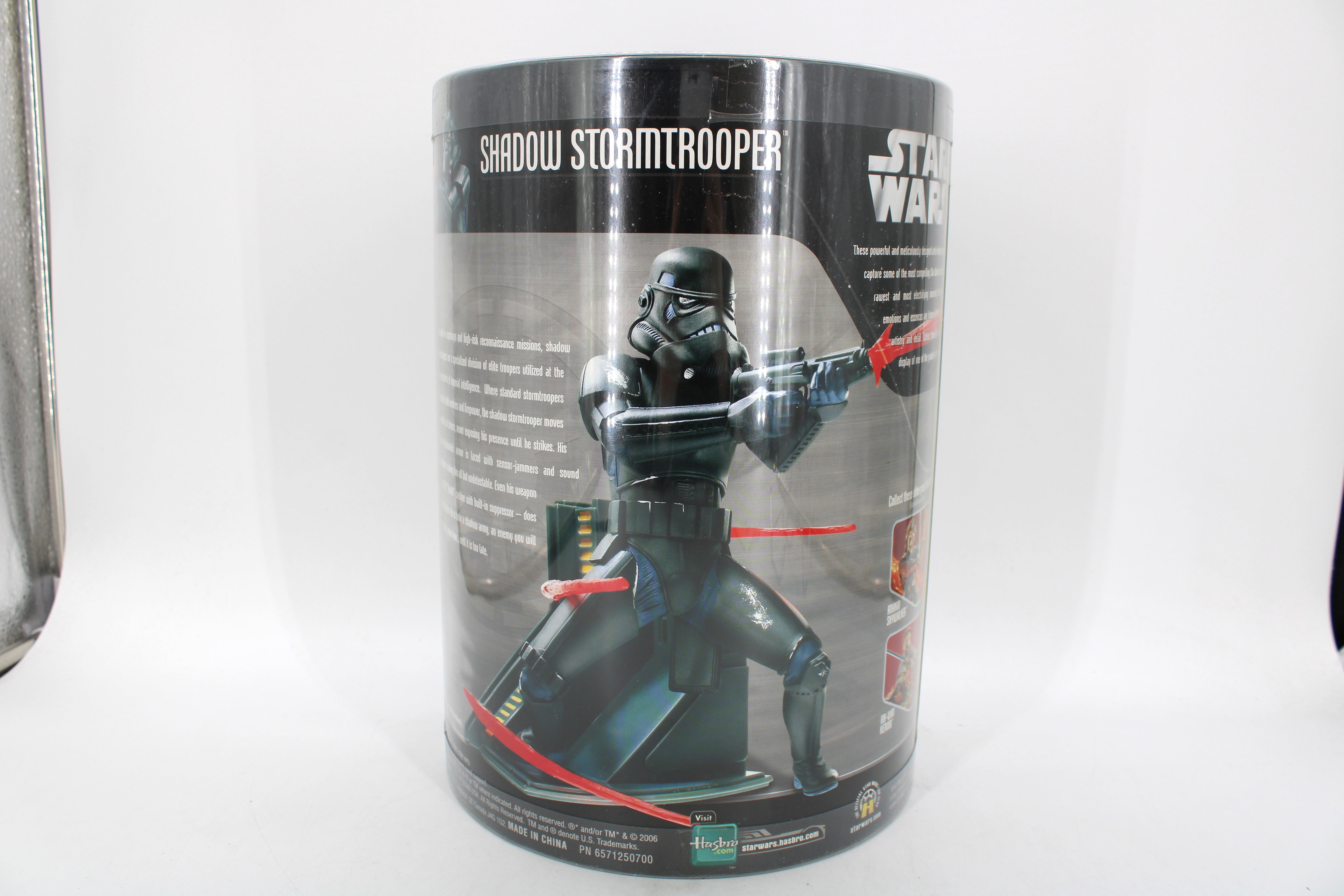 Star Wars Unleashed Shadow Stormtrooper Action Figure (2006) - view 2