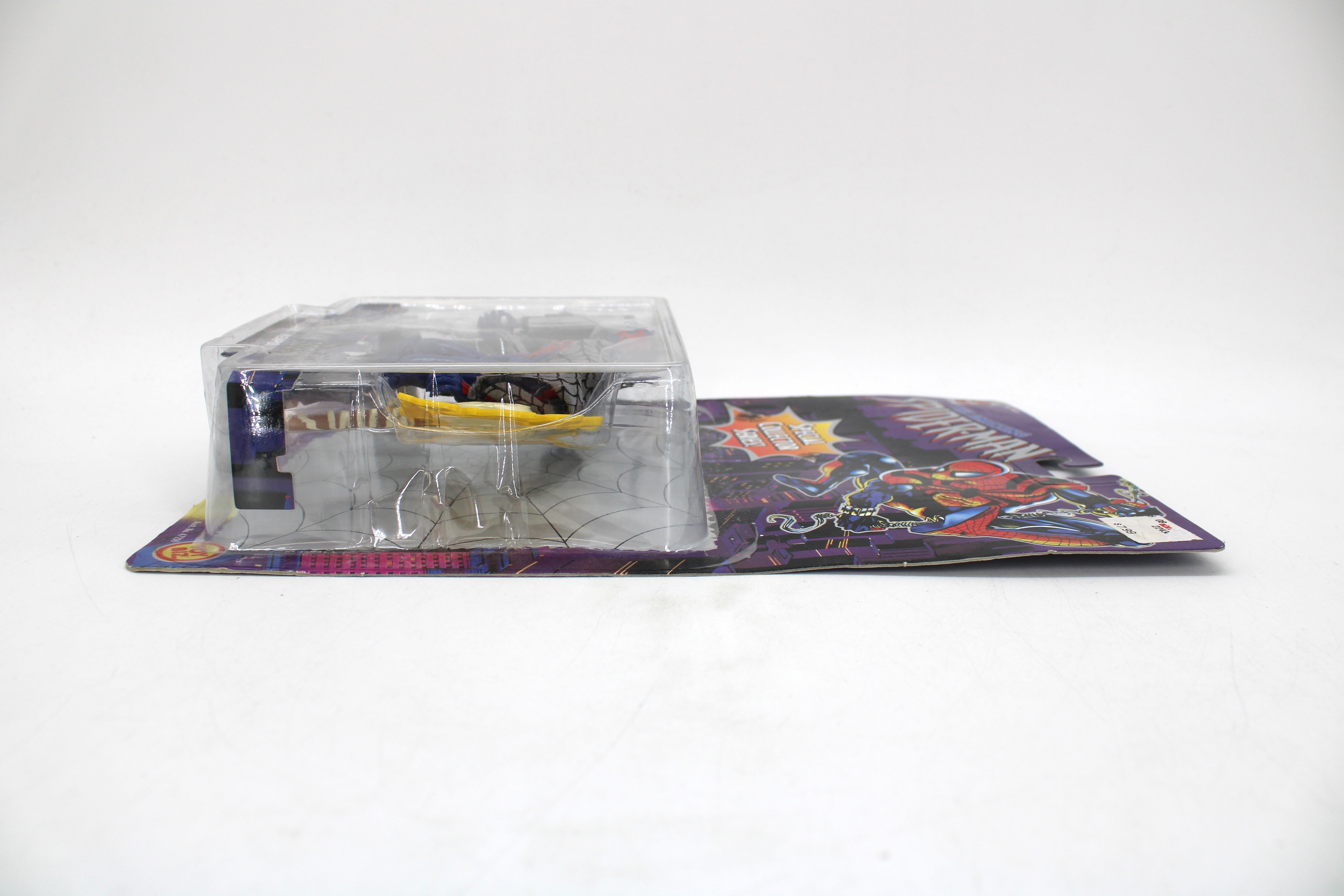 Spider-Man 2099 Action Figure – Special Collector Series (1996 Toy Biz) - view 4