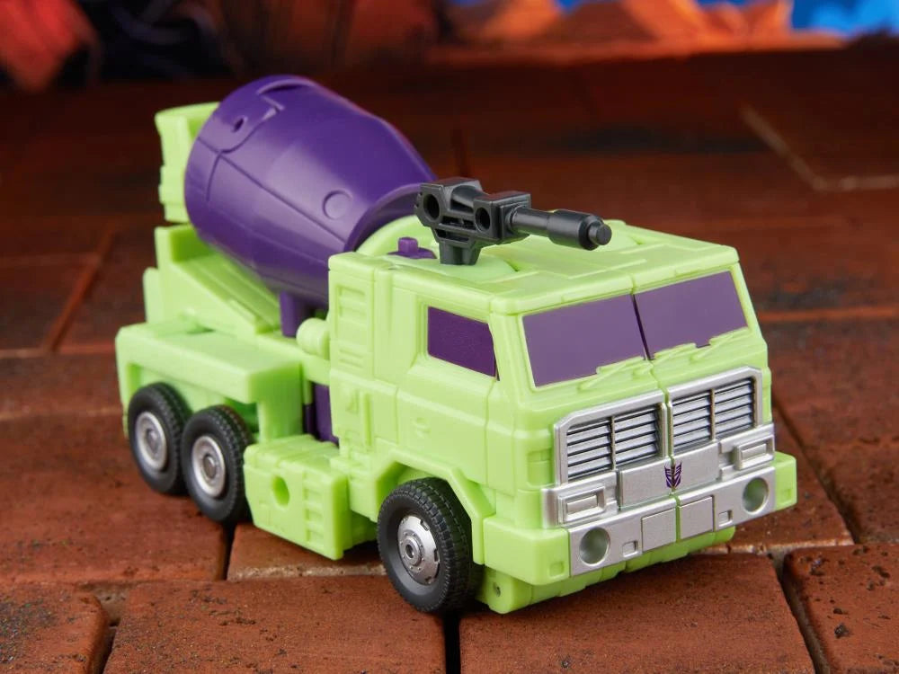 Mixmaster The Transformers: The Movie Studio Series Voyager Class Constructicon Action Figure
