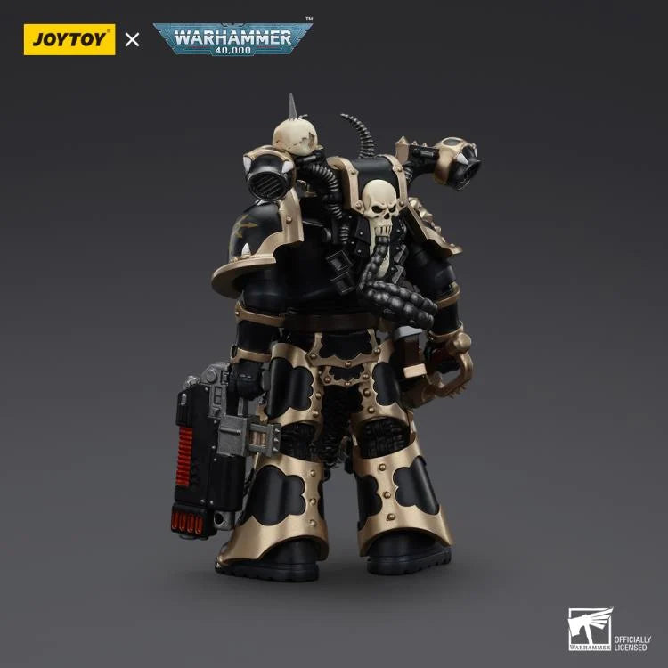 Warhammer 40K Chaos Space Marines Black Legion Chosen with Combi-Weapon and Chainsword 1/18 Scale Action Figure