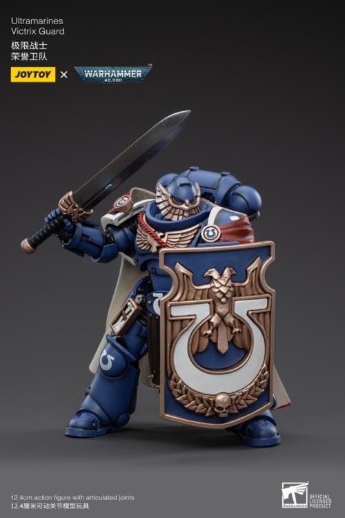 Warhammer 40K Ultramarines Victrix Guard 1/18 Scale Figure