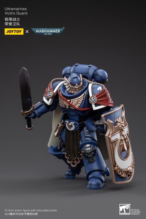 Warhammer 40K Ultramarines Victrix Guard 1/18 Scale Figure