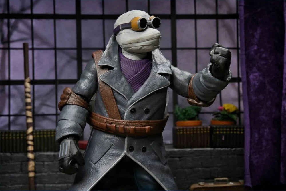 Universal Monsters x Teenage Mutant Ninja Turtles - Ultimate Donatello as The Invisible Man