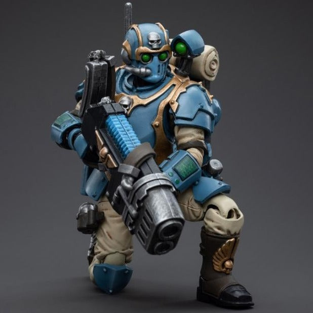 JOYTOY Warhammer 40k - Astra Militarum Tempestus 55th Kappic Eagles Plasma Gunner