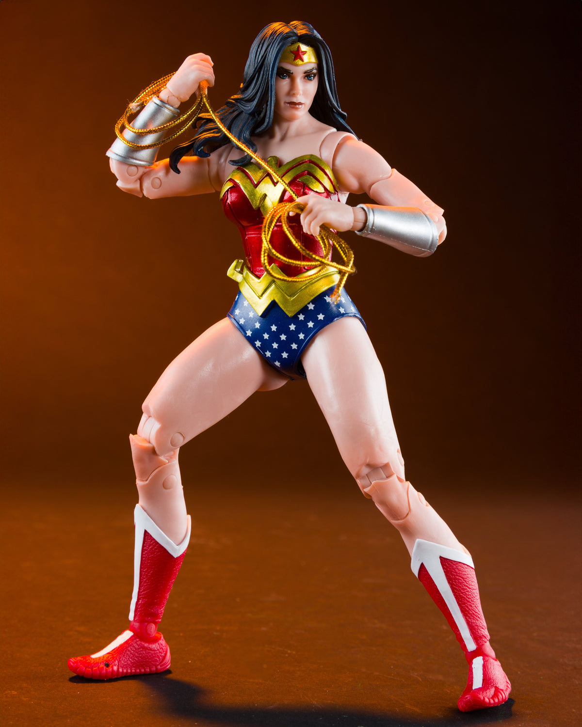 Wonder Woman Classic DC Multiverse 7-Inch Figure — Full Body Articulation Pose