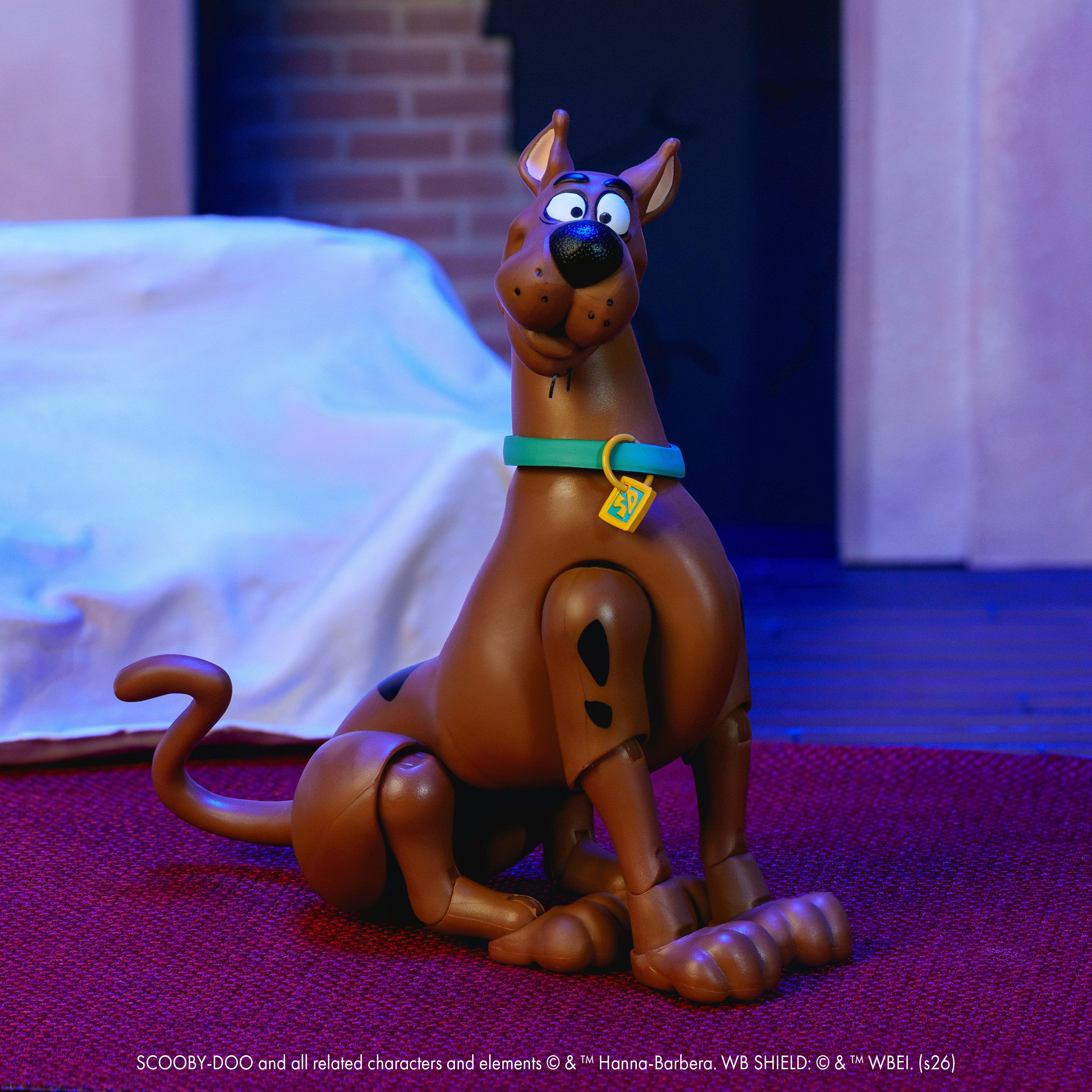 Scooby-Doo Jada Toys 1:12 Scale 6-Inch Figure — Seated Pose Side View