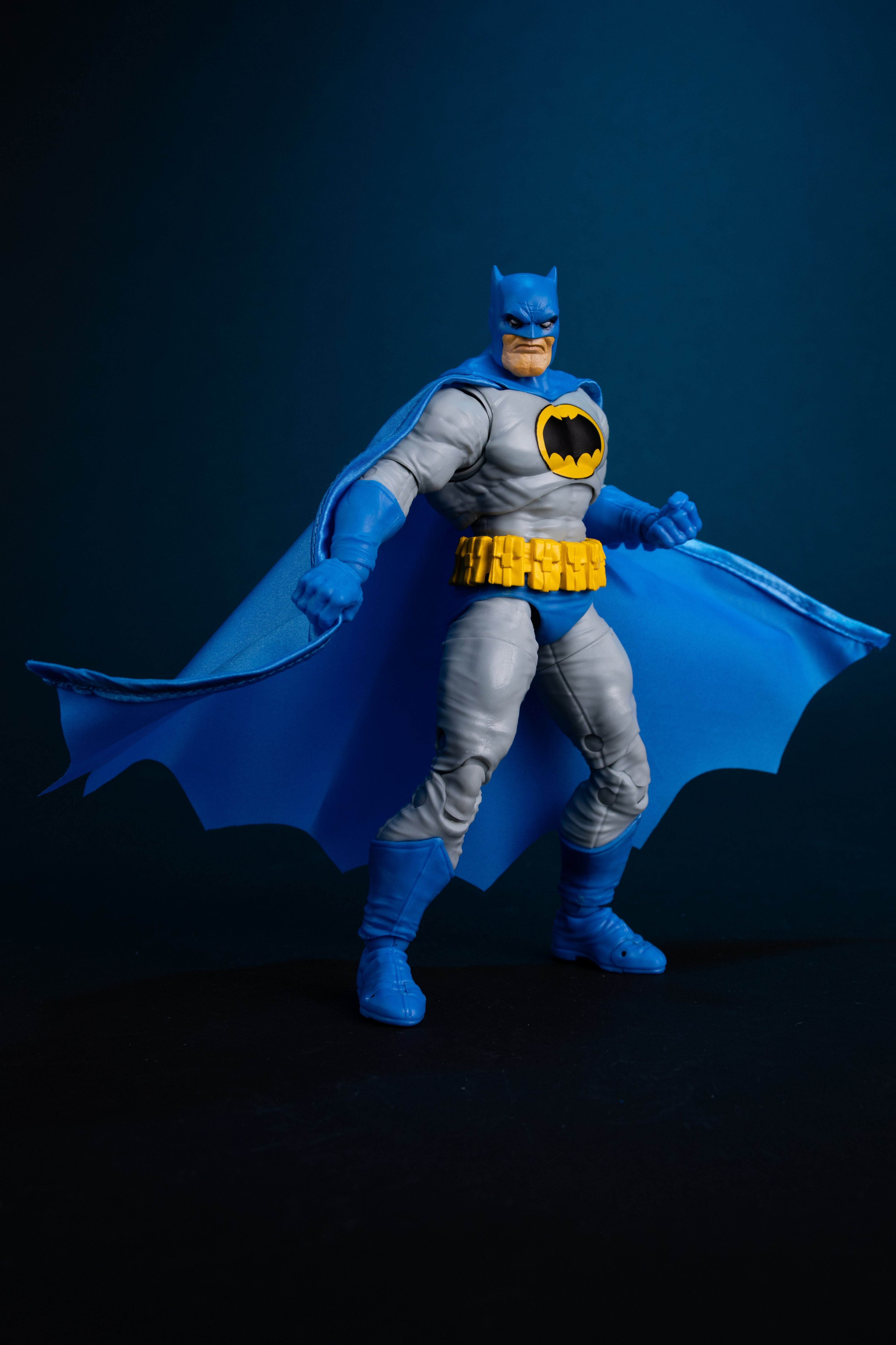 Batman Dark Knight Returns DC Multiverse 7-Inch Figure — Articulation Pose Cape Flared Side View