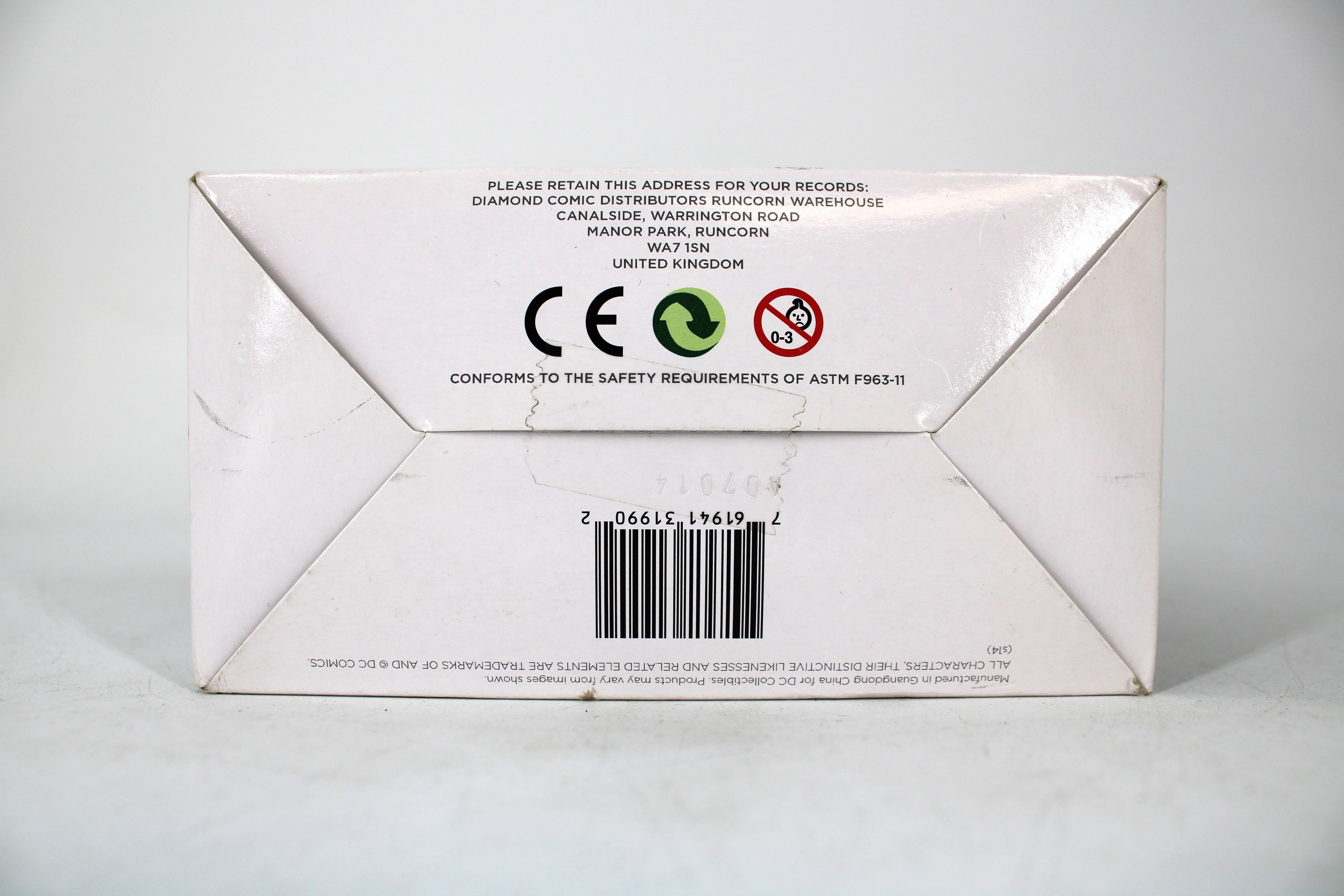 Wonder Woman (Earth 2) DC Comics The New 52 Earth 2 Action Figure — Package Detail with Barcode and Safety Compliance Info