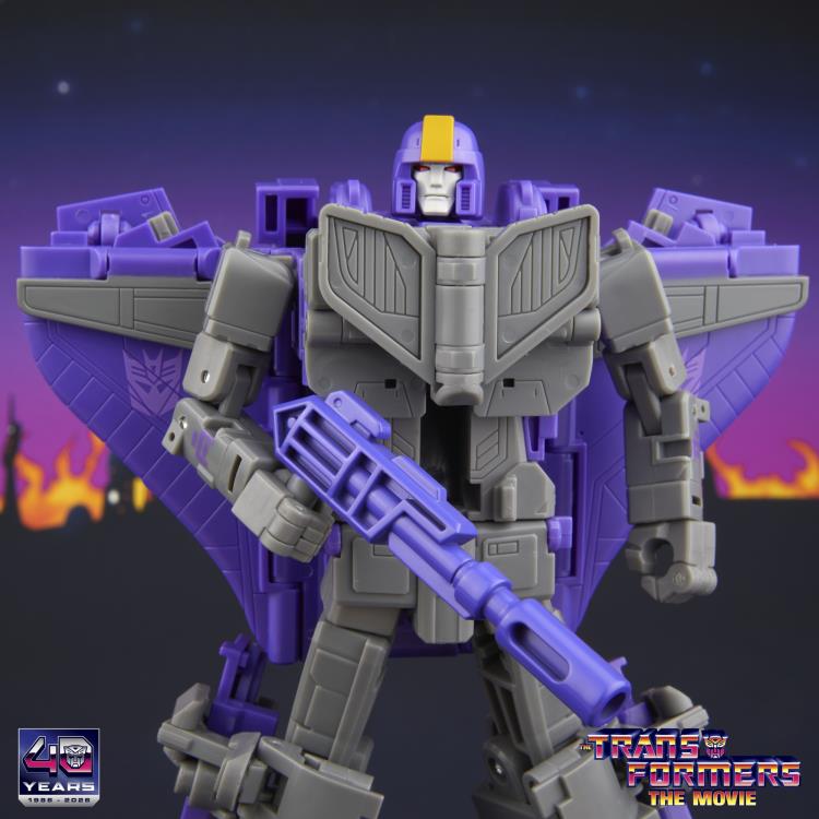 Astrotrain Studio Series 86 Leader Figure — Robot Mode Upper Body Detail Chest and Head Close-Up