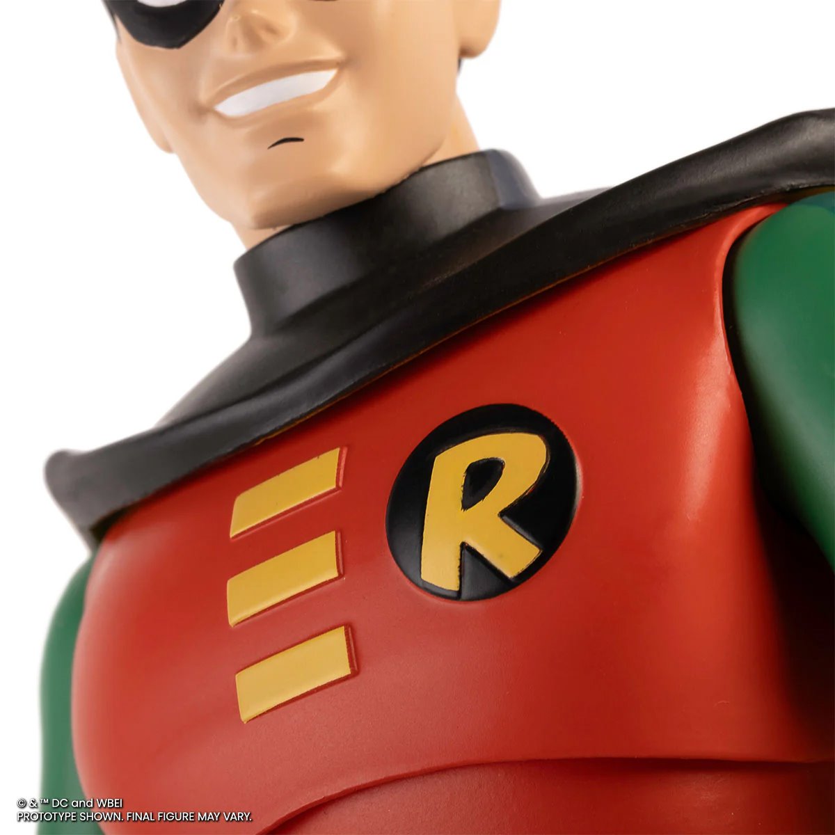 Robin Batman Animated Series Mondo 1:6 Figure — R Emblem Chest Logo Close-Up