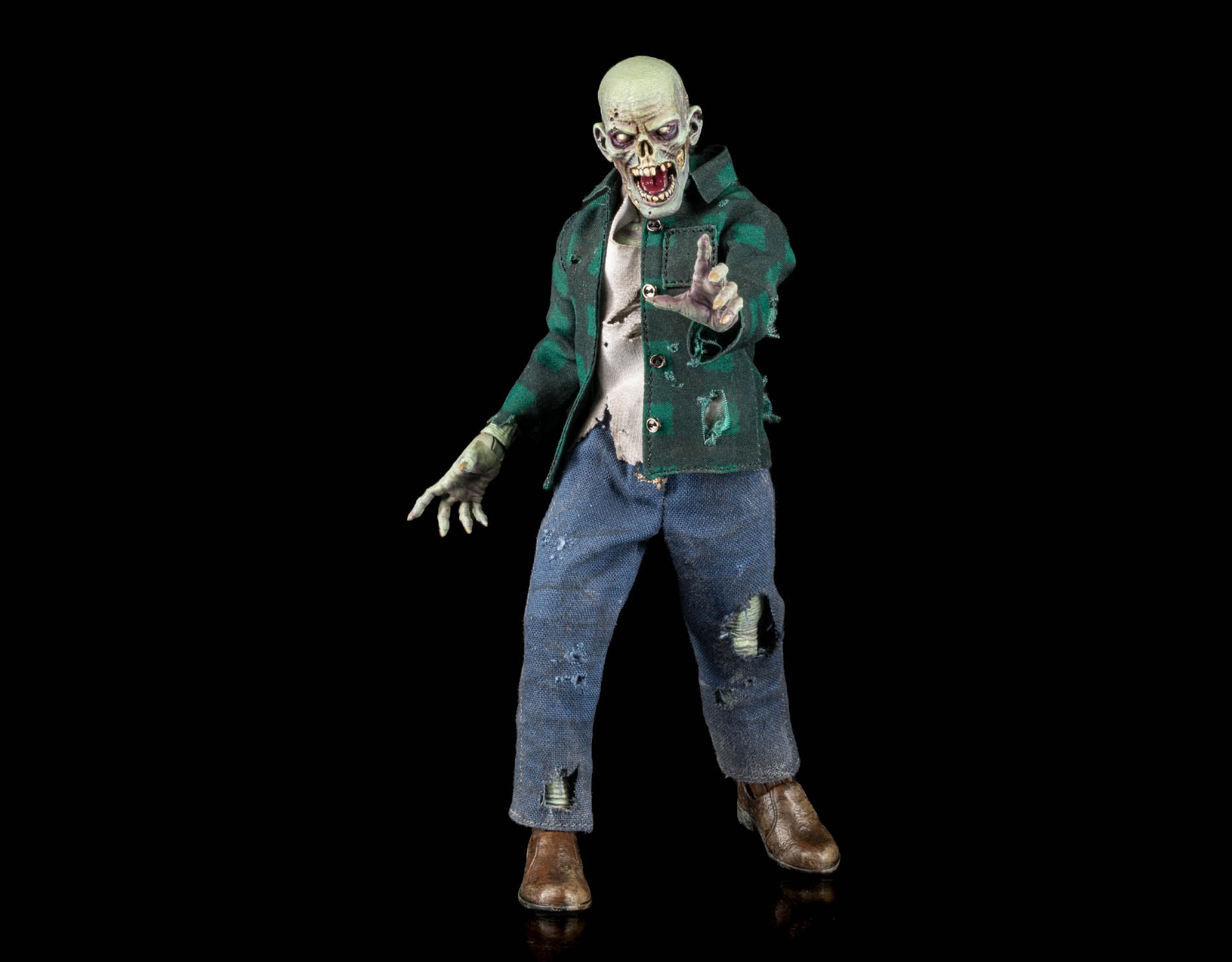 Four Horsemen Studios: Graveyard Zombies Male Worker Zombie Action Figure (Preorder)