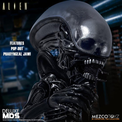 Mezco Designer Series - Deluxe Alien Set