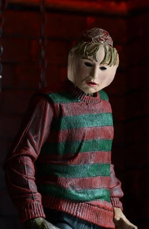 A Nightmare On Elm Street - Ultimate Freddy Krueger Figure