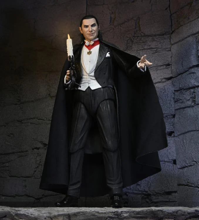 Universal Monsters - Ultimate Dracula (Transylvania) Figure