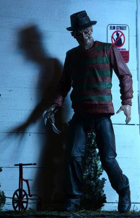A Nightmare On Elm Street - Ultimate Freddy Krueger Figure
