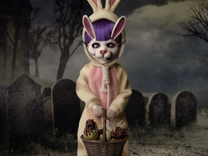 Living Dead Dolls - Eggzorcist
