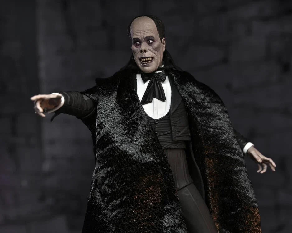 Universal Monsters Ultimate - The Phantom of the Opera Figure
