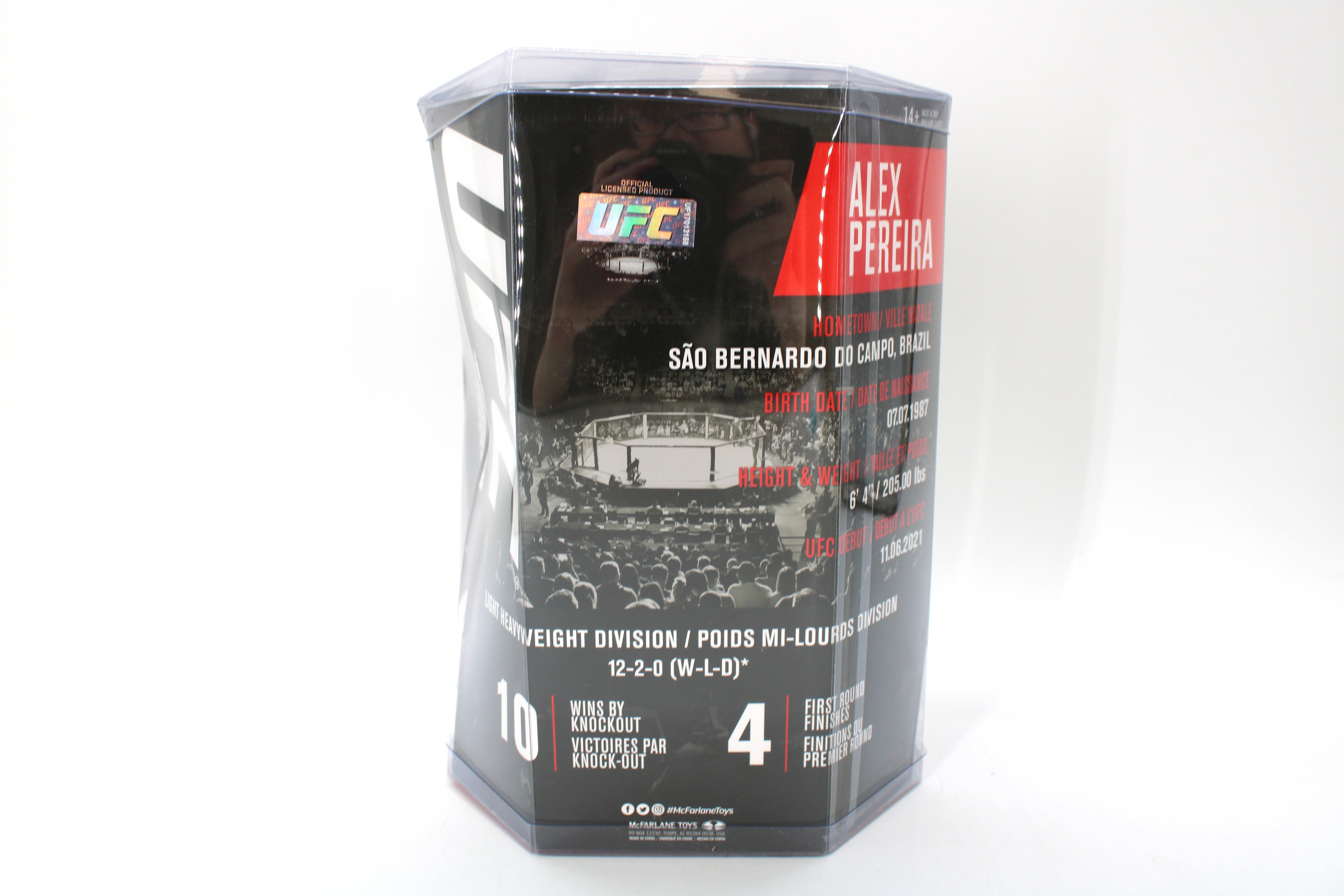 UFC Legacy Series Alex Pereira Action Figure (2025 McFarlane Toys) - view 2