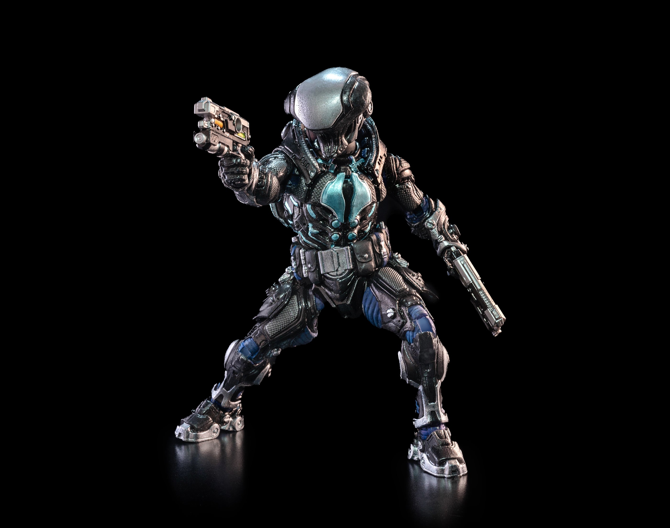 Cosmic Legions: Ph’shr Ryyce (The Shadow Circle) Deluxe Figure