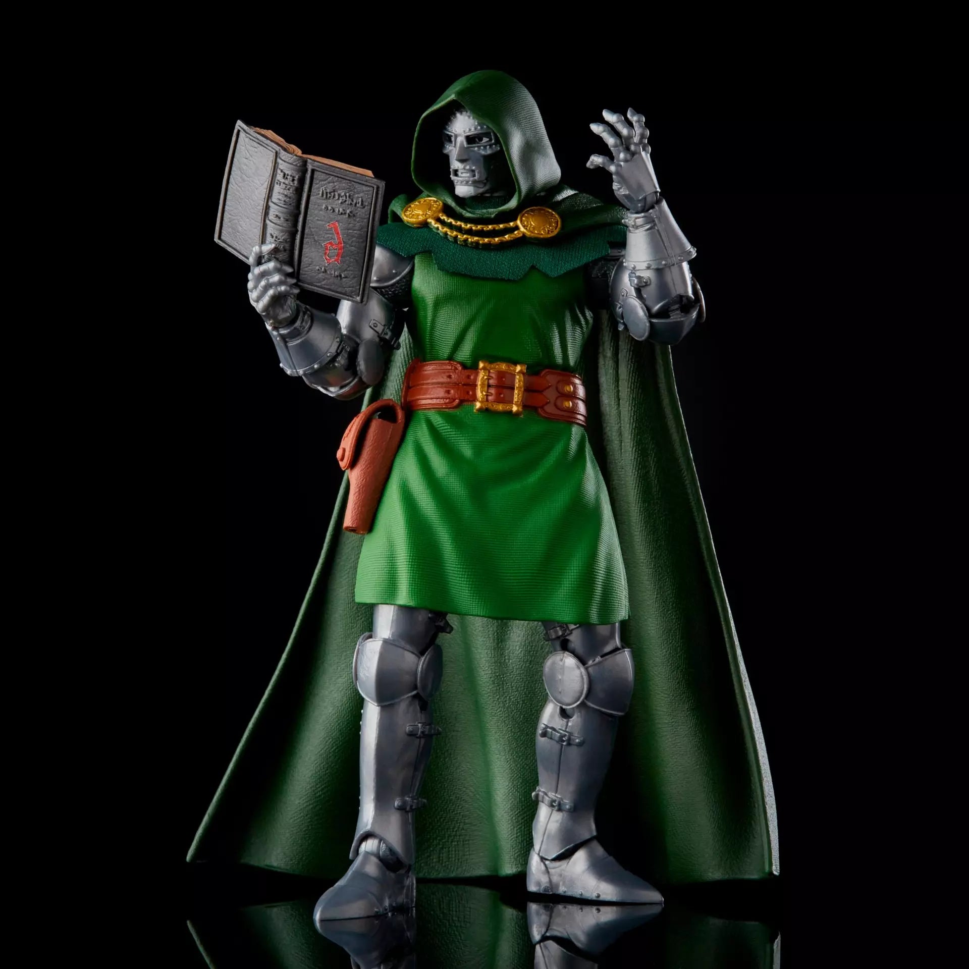 Doctor Doom Fantastic Four Marvel Legends Retro Collection Action Figure (Preorder)