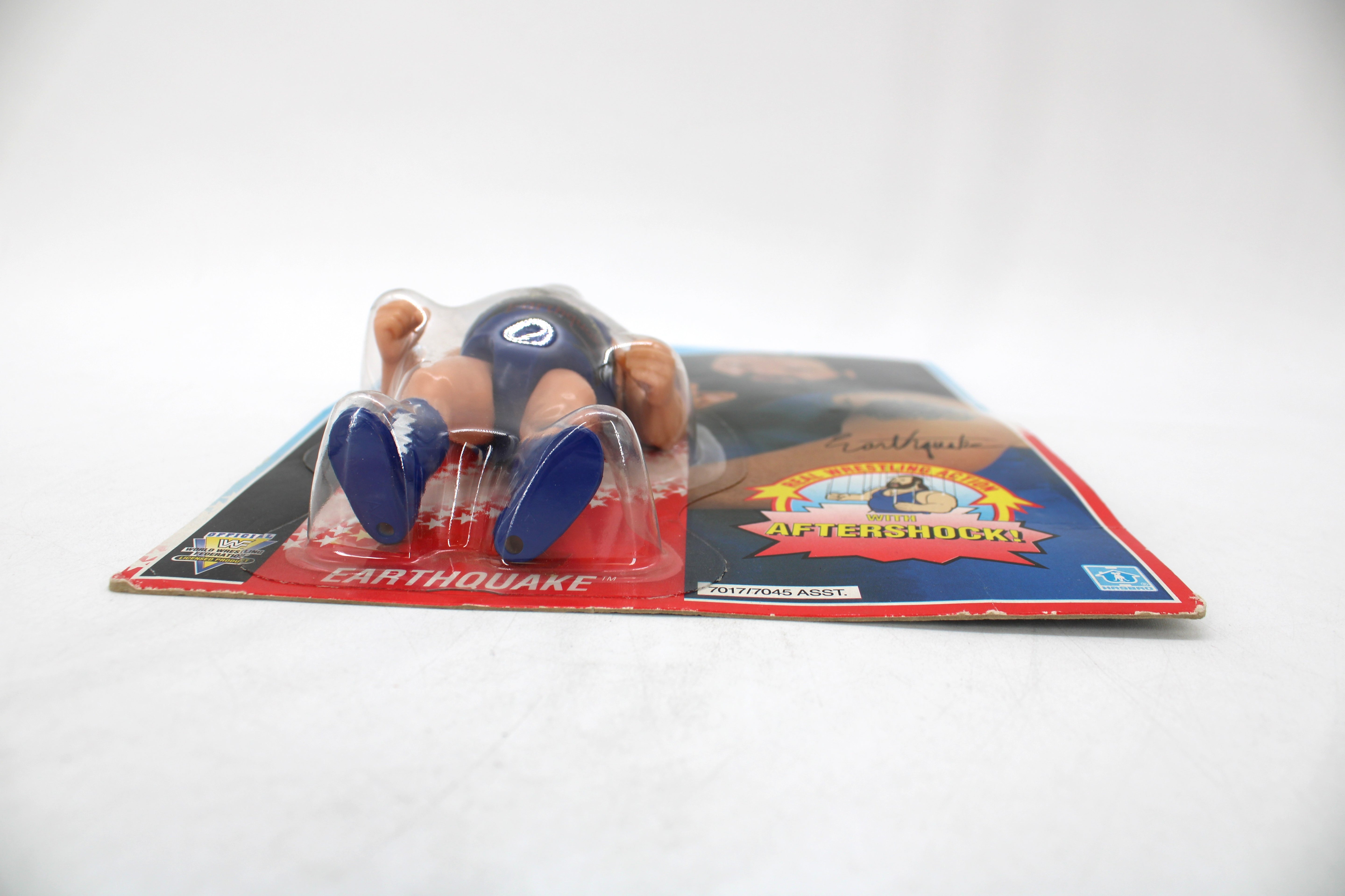 WWF Earthquake Action Figure (1991) - view 5