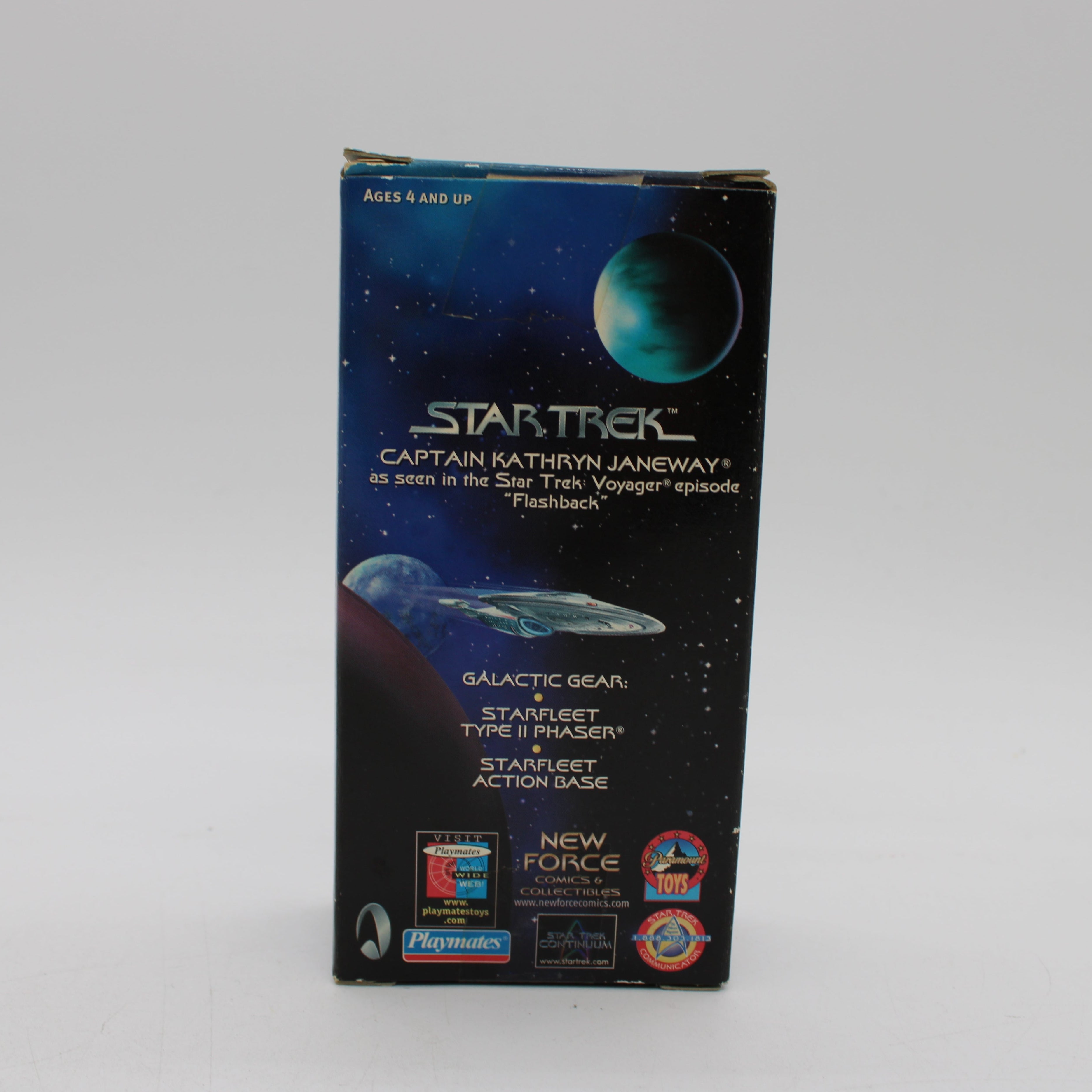 Captain Kathryn Janeway (Flashback) Star Trek: Voyager Action Figure