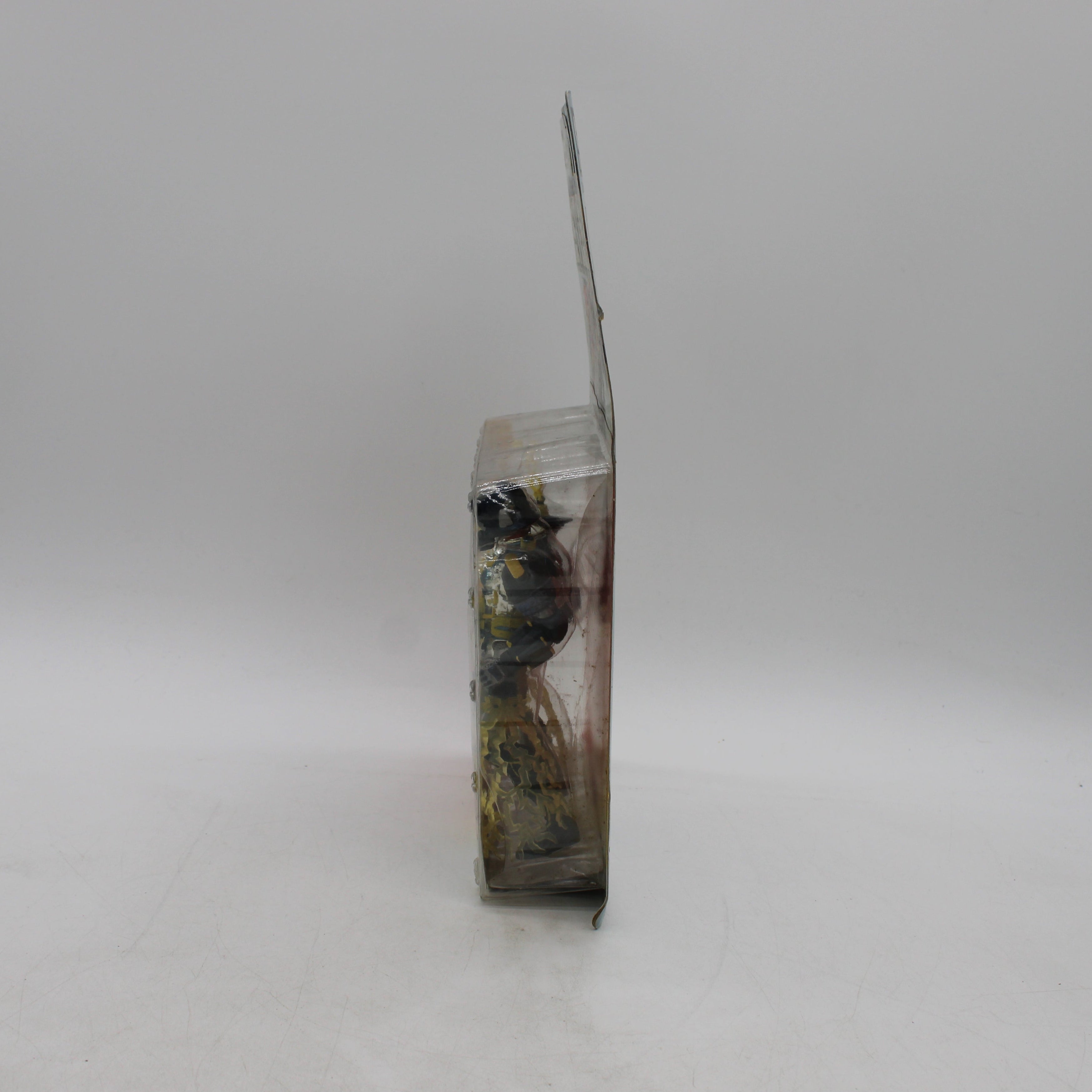 Electromagnetic Steel with Recoil Action Capture Snare Action Figure