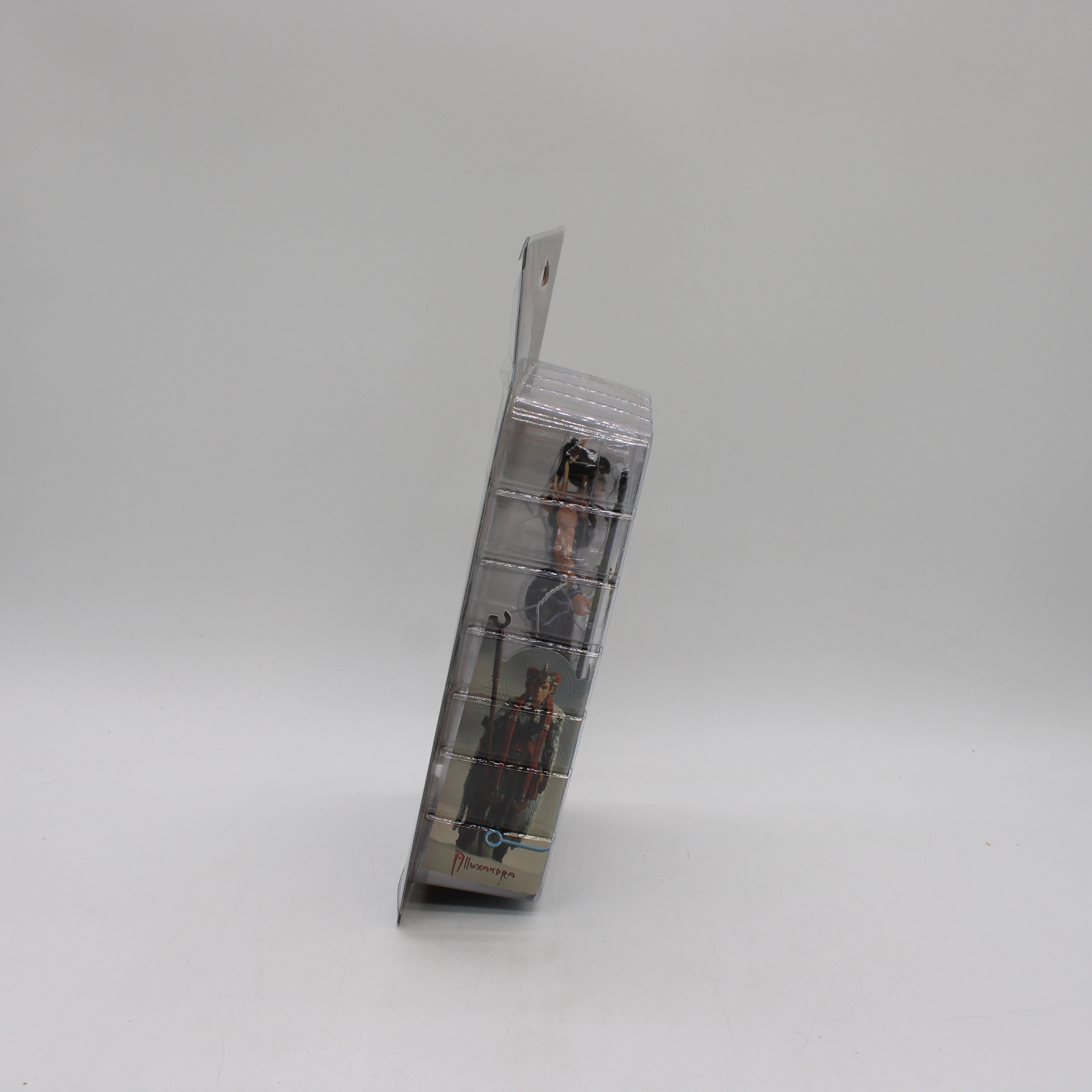 Isadorra of the Ironspynne Clan Fantastic Exclusive Seventh Kingdom Action Figure