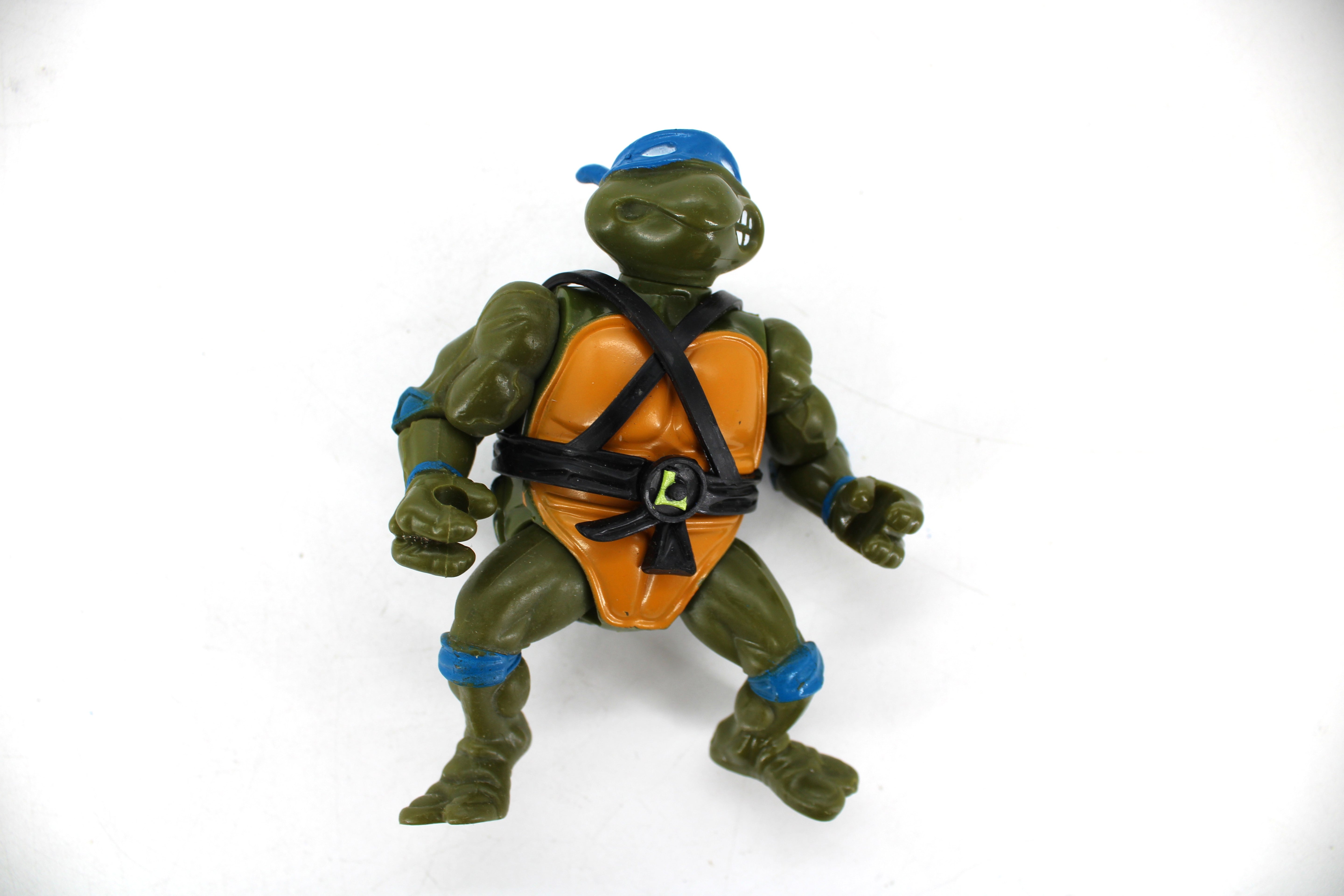 TMNT Leonardo Hard Head Action Figure (1988 Playmates Toys) - view 2