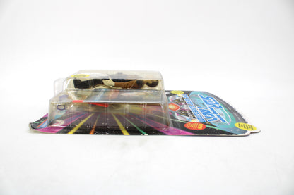 Playmates Star Trek: The Next Generation Lieutenant Commander Data Action Figure (1993) - view 4