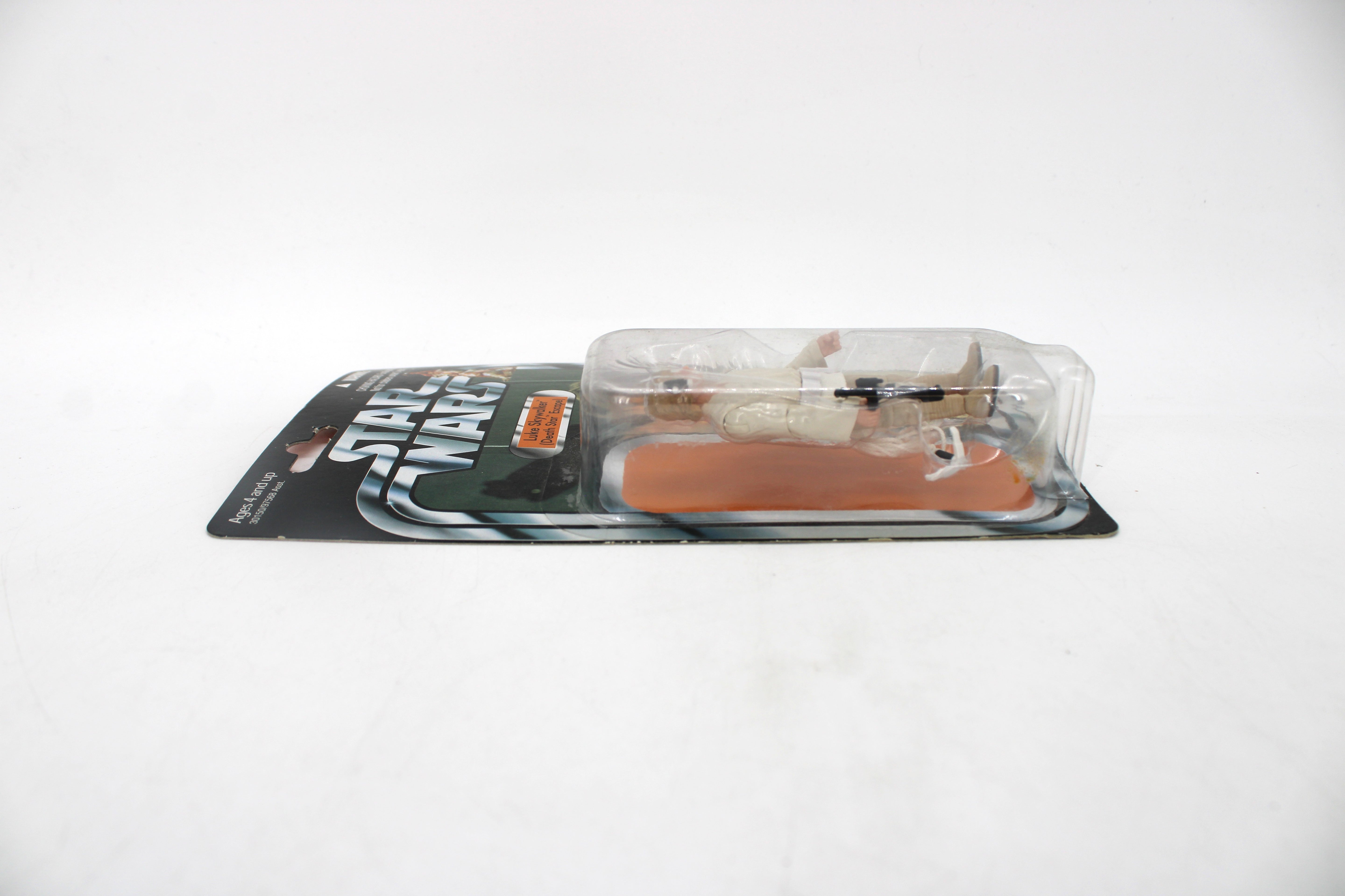 Star Wars The Vintage Collection Luke Skywalker (Death Star Escape) Action Figure (2011) - view 4