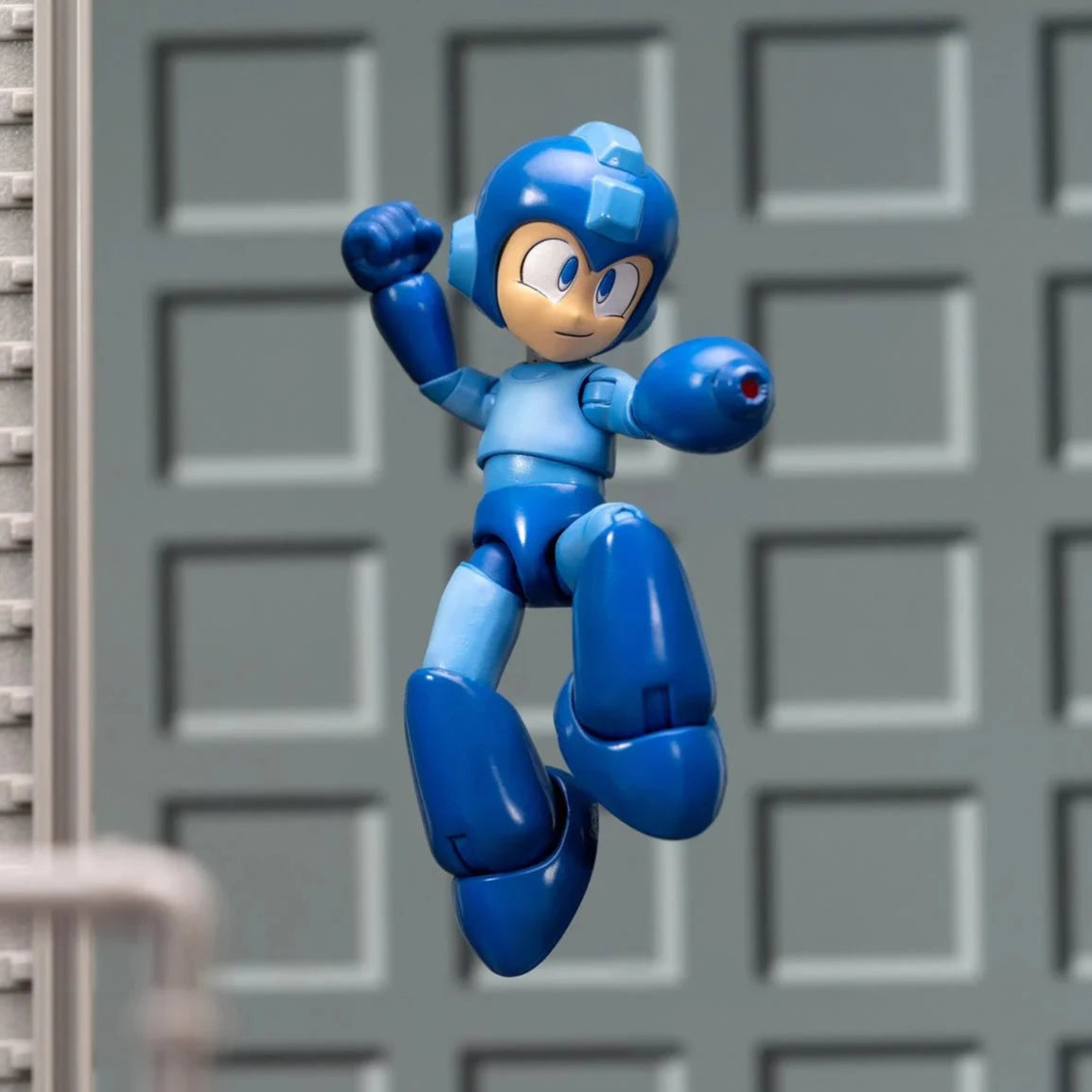 Mega Man 1:12 Scale Action Figure