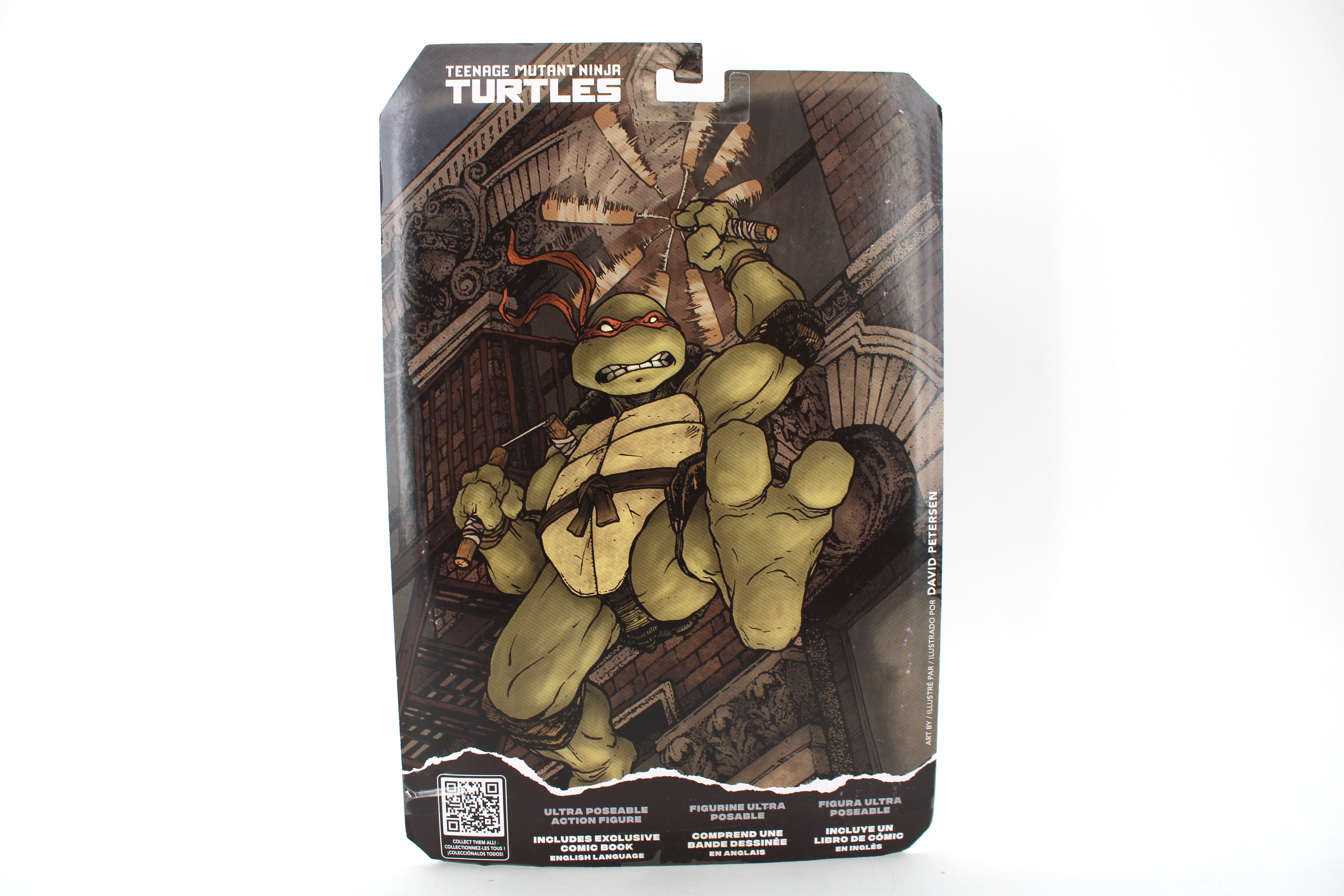 TMNT Michelangelo Page Punchers Action Figure (2025 McFarlane Toys) - view 2